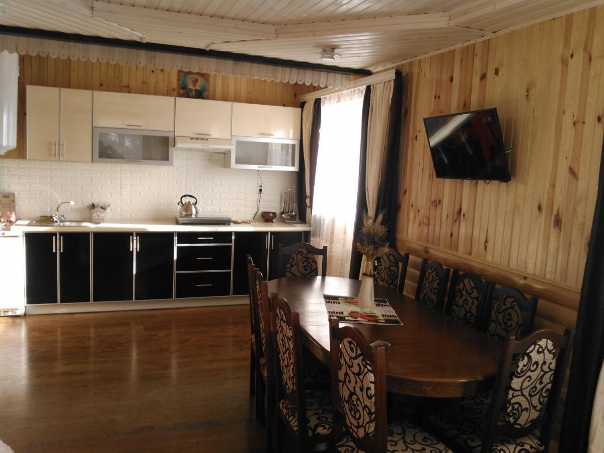 Сімейний Котедж Краєвид Mykulychyn Ngoại thất bức ảnh